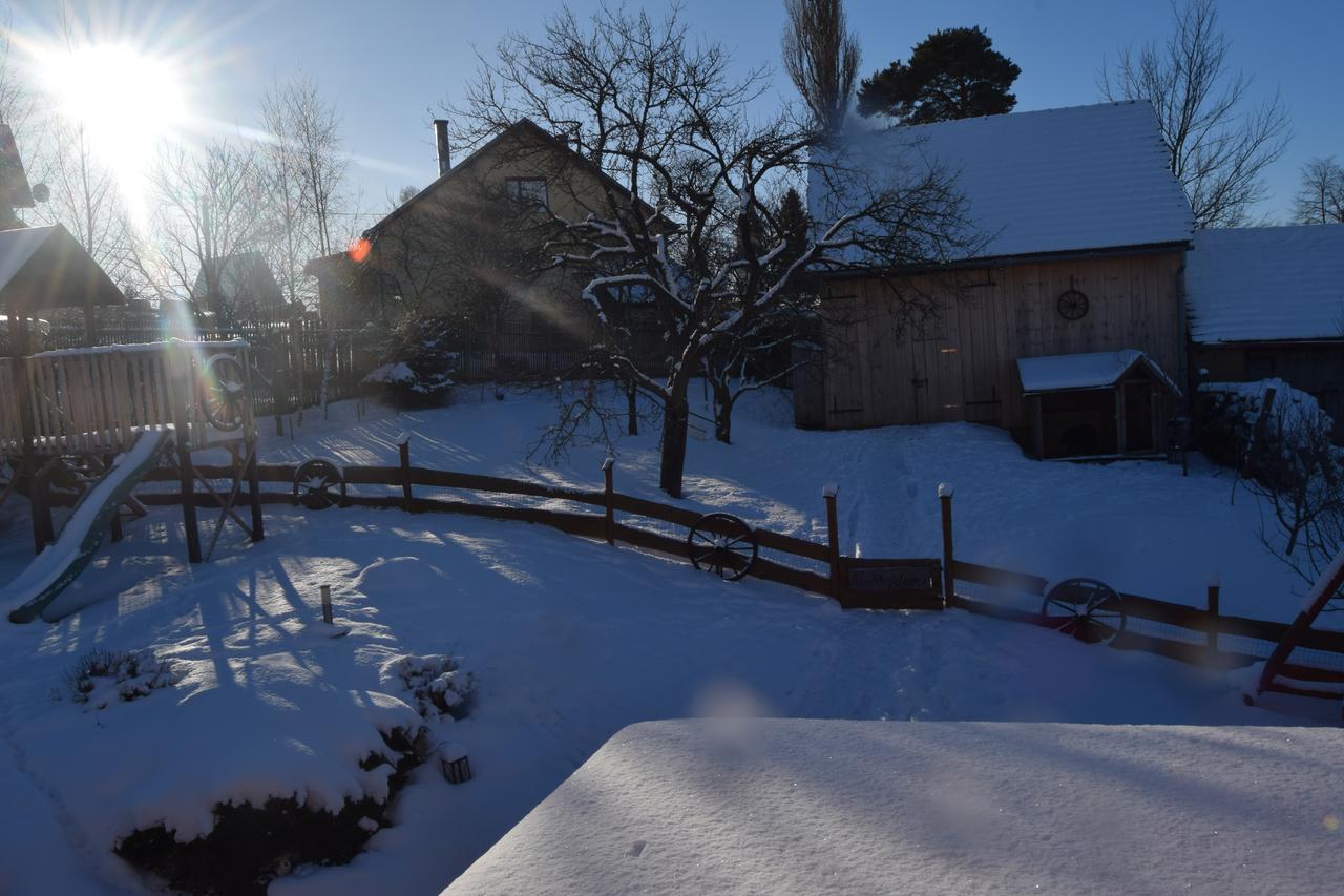 Pezion Limbovy Dvor Hotel Vrbov Bagian luar foto