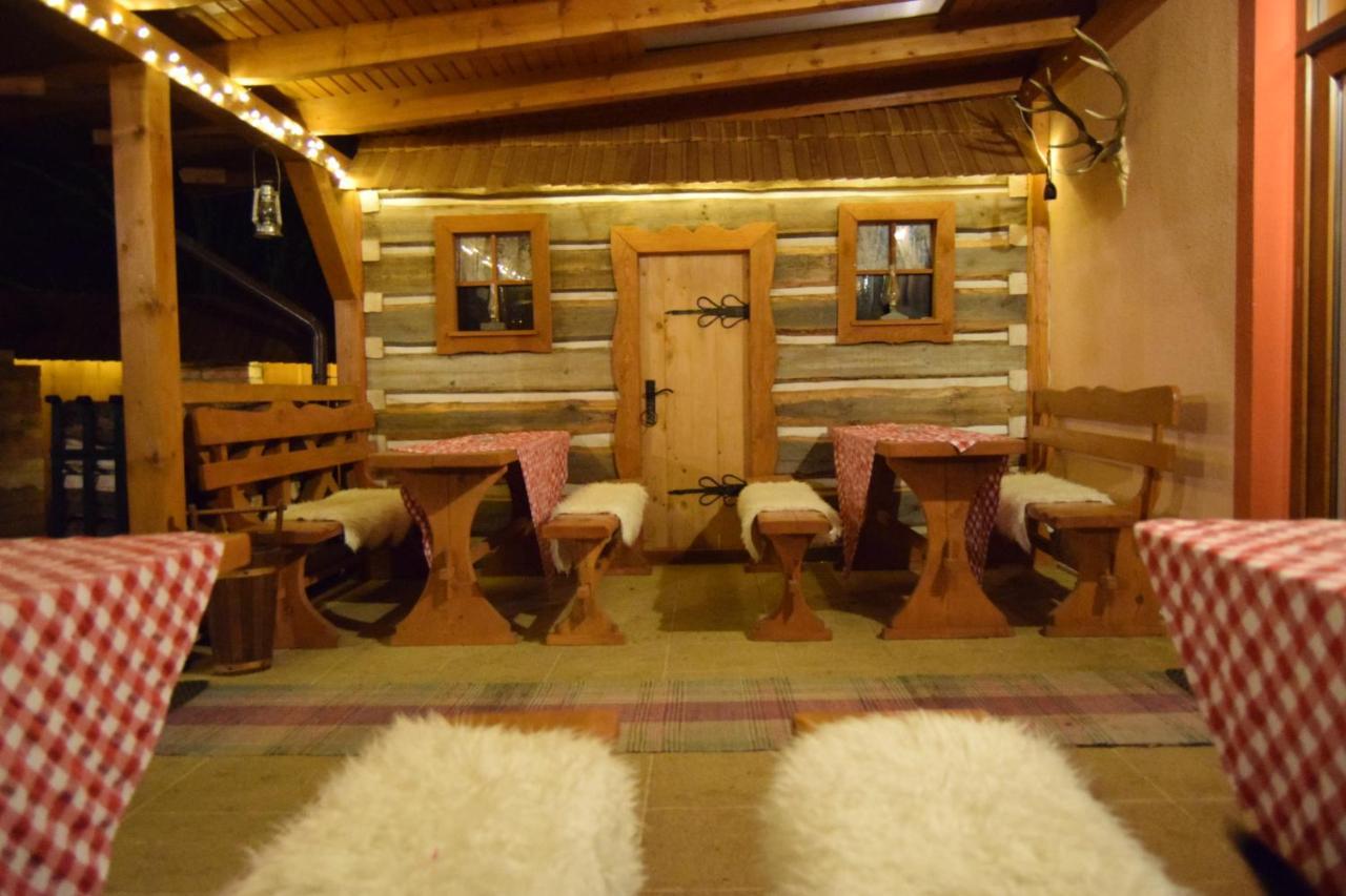 Pezion Limbovy Dvor Hotel Vrbov Bagian luar foto